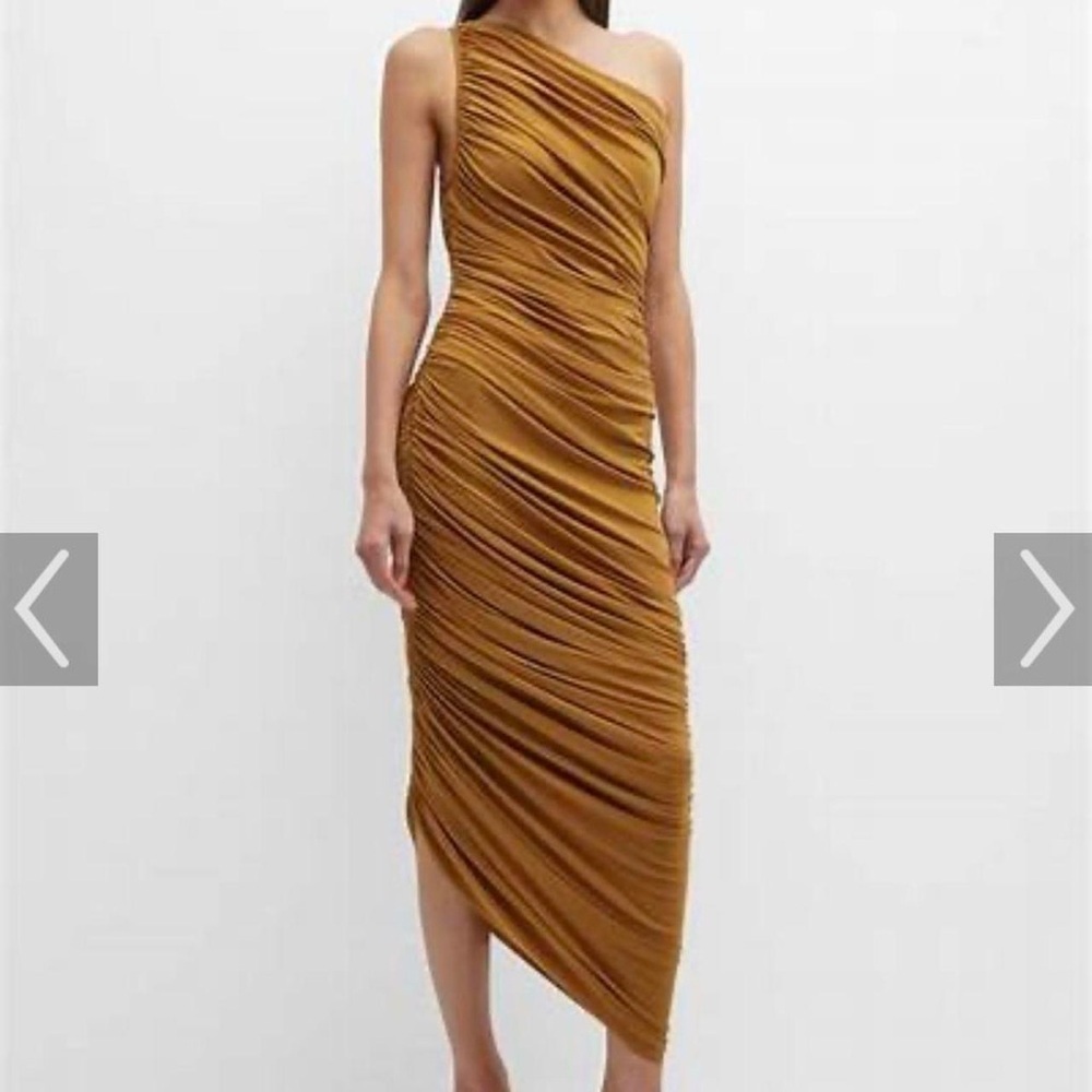 Norma Kamali Diana one shoulder ruched gown sz s/36 in mustard color